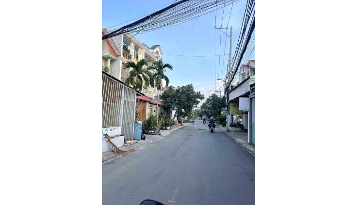 Bán Gấp Nhà 2 Tầng Hẻm Xe Hơi 67m2_4*17 Chỉ 5.3 tỷ 3PN Gần Vincom Lê Văn Việt Tăng Nhơn Phú A Thủ Đức